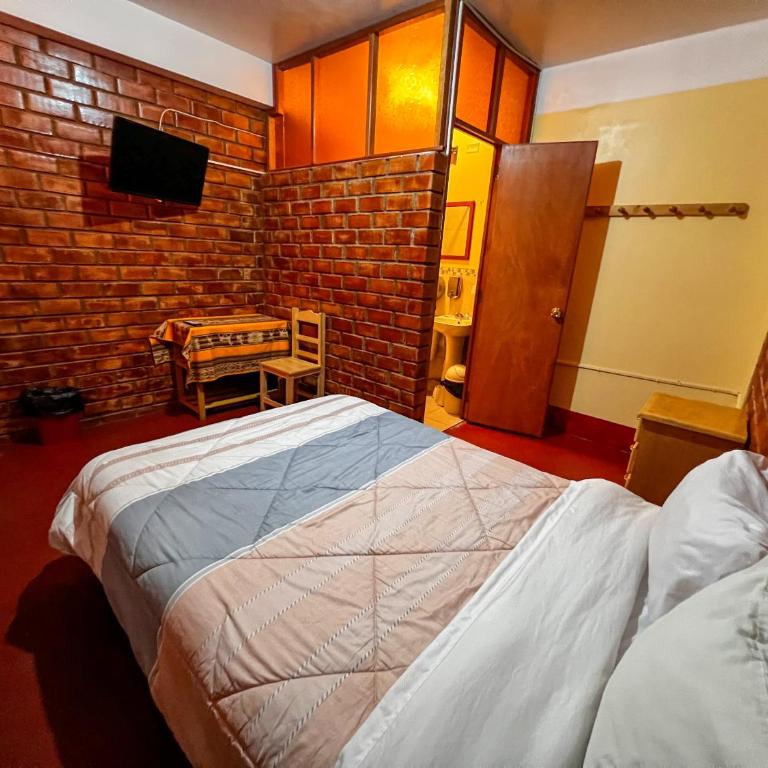 Cima Backpackers Hostel B&B - Standard Double Room - 5