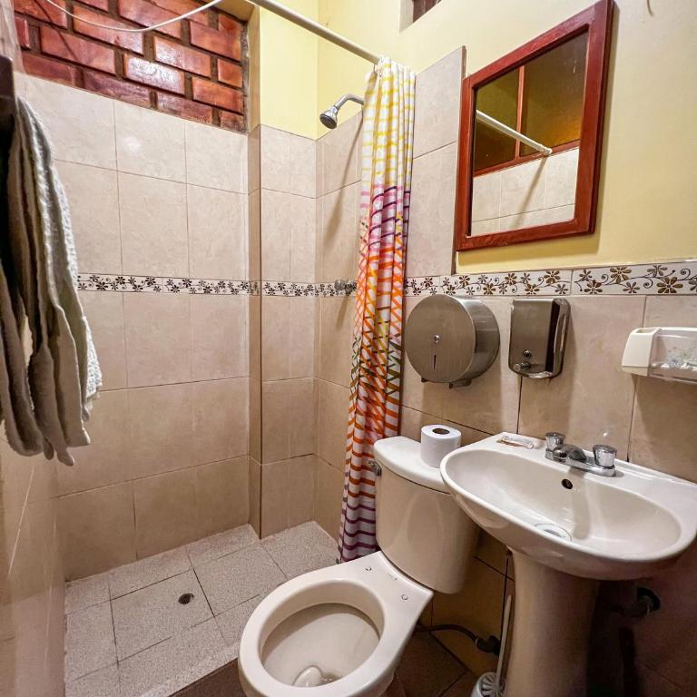 Cima Backpackers Hostel B&B - Standard Double Room - 9