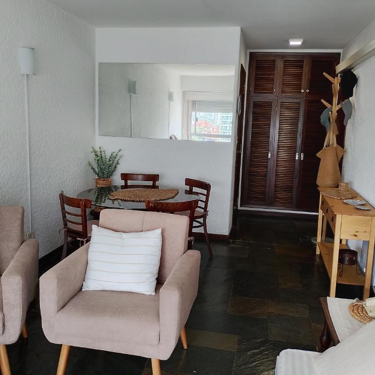 APTO 803 TORRES DEL PLATA II Parada 2 Brava - Apartamento de 1 dormitorio - 2