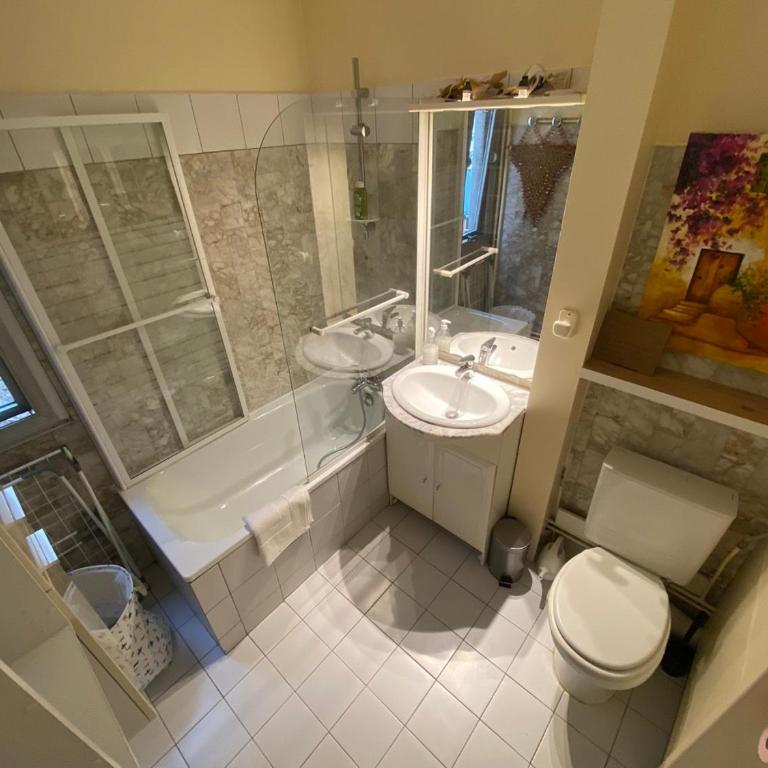 Saint Lambert Terrace - Suite Familiale avec Balcon - 9
