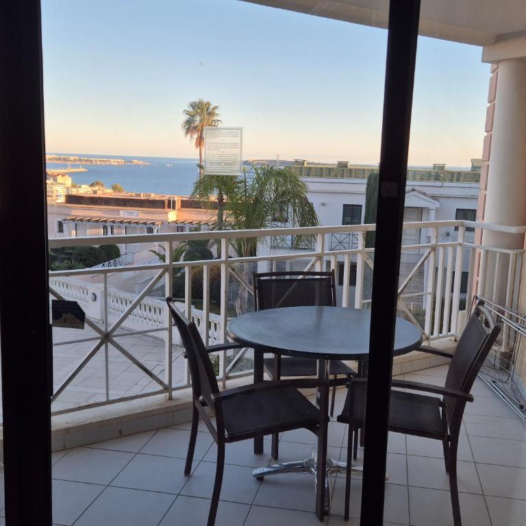 Cannes Francia - Vue mer - Piscine - Clim - Parking - Apartment mit 1 Schlafzimmer - 2