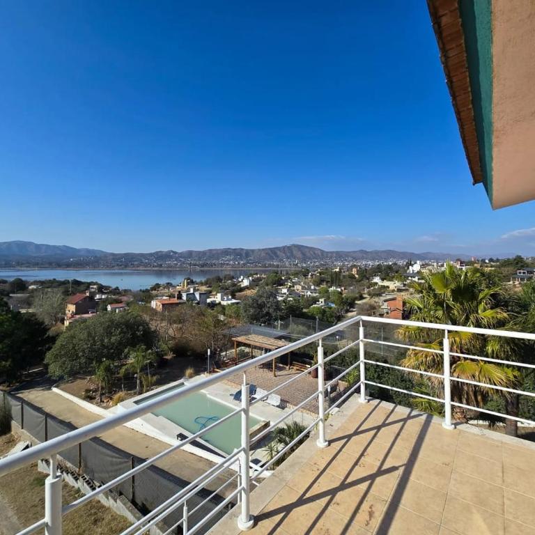 Maravillosa casa con vista al lago situada en zona exclusiva - Casa de 2 dormitorios - 8