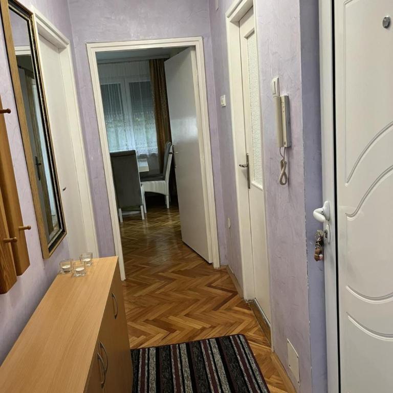 Stan - Two-Bedroom Apartment - 2