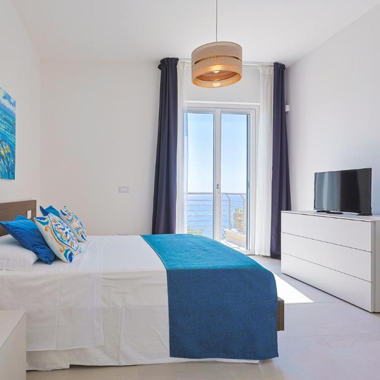 Villa Dedalo, Direct Sea Access - Villa - 12