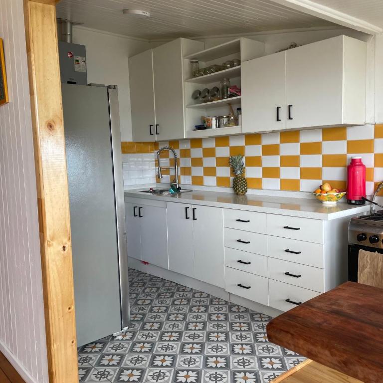 Acogedora Casa en Ancud Central Linda Vista - Three-Bedroom House - 3