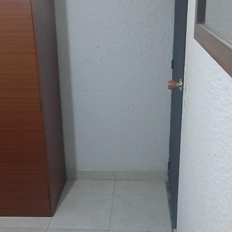 Habitación en apartamento familiar - Apartamento de 1 dormitorio - 4