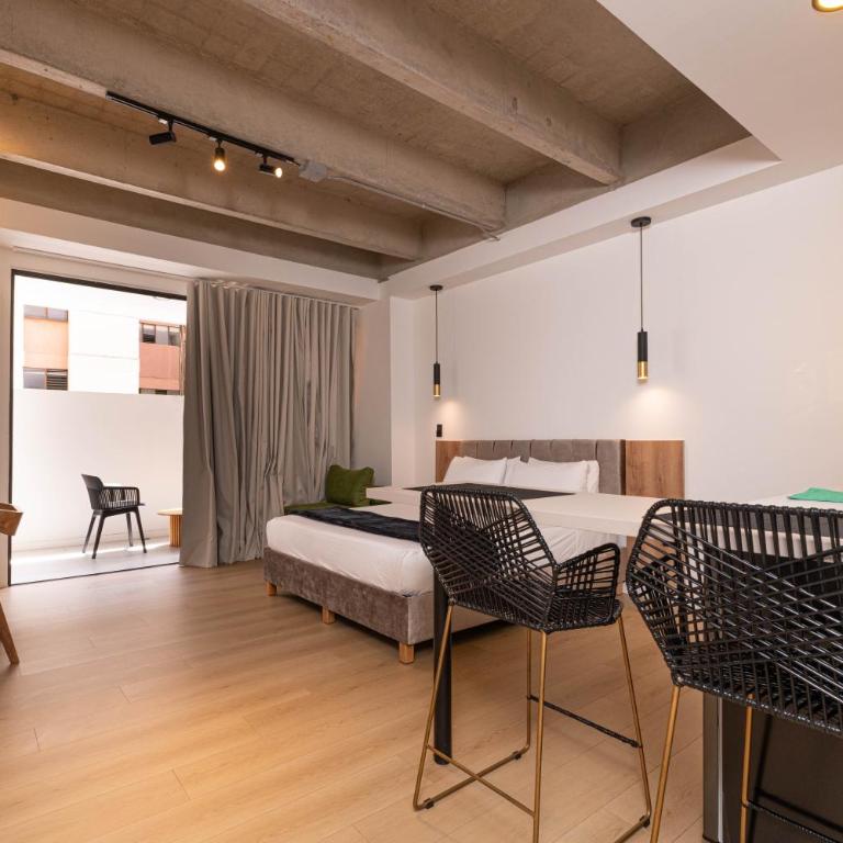 Opera Living by HOUSY - One-Bedroom Apartment with Terrace - 4