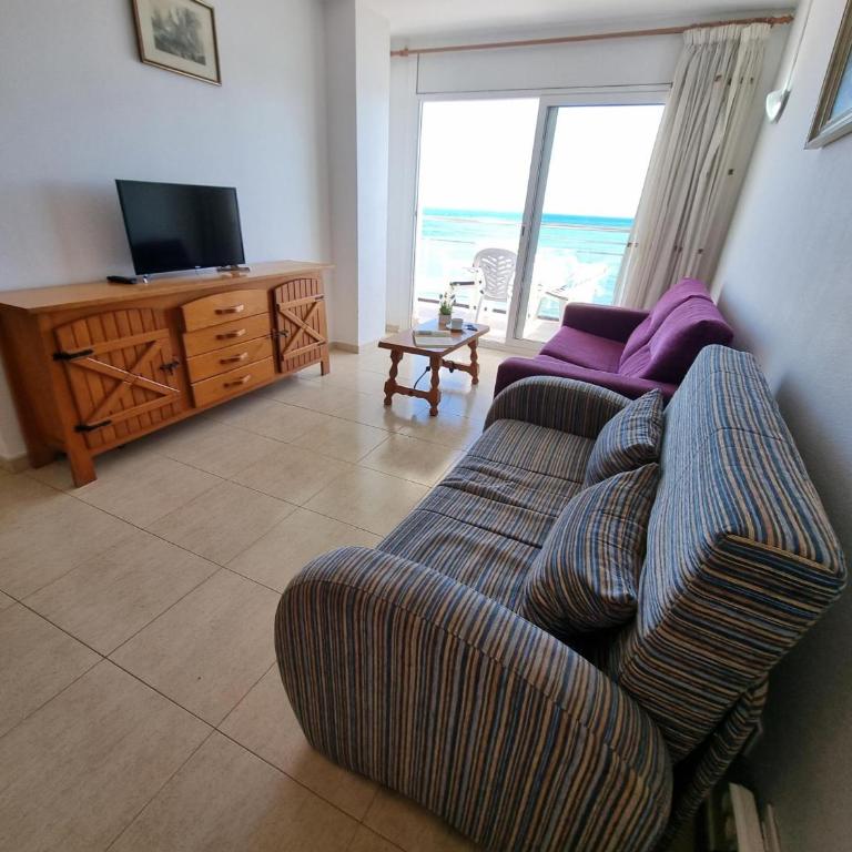 Apartamento en L'Escala con terraza y piscina, cerca de la playa - HISP-236-97 - Apartment - 6