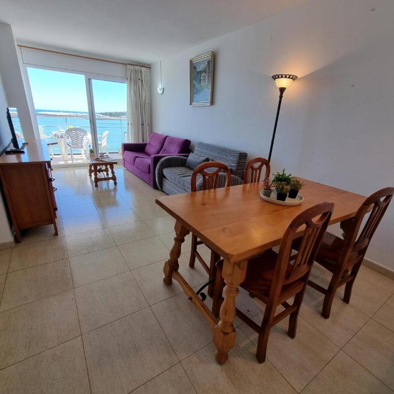 Apartamento en L'Escala con terraza y piscina, cerca de la playa - HISP-236-97 - Apartment - 7