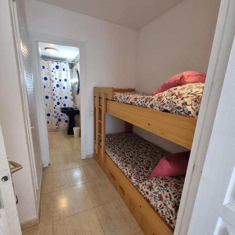 Apartamento en L'Escala con terraza y piscina, cerca de la playa - HISP-236-97 - Apartment - 13