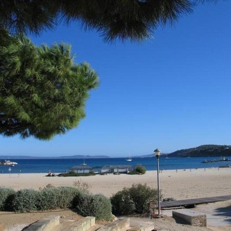 Studio à Bormes-les-Mimosas avec balcon et parking privatif - FR-1-251-886 - Apartamento - 10
