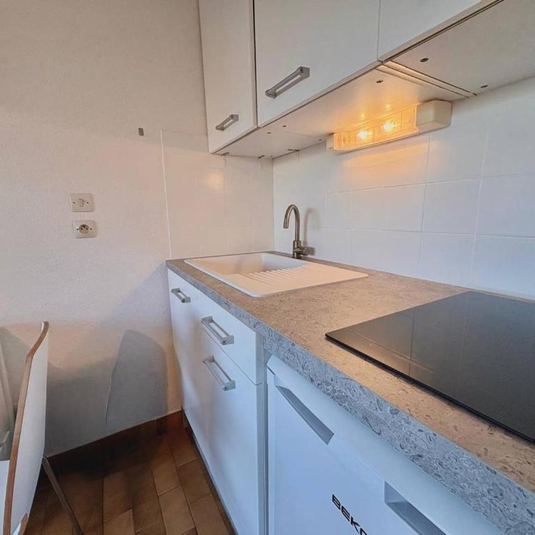 Studio avec terrasse et accès plage - FR-1-816-36 - Appartement - 7
