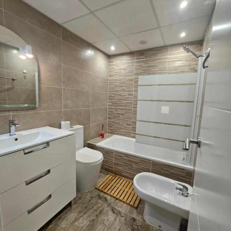 Casa Sol y Luna - Three-Bedroom House - 13