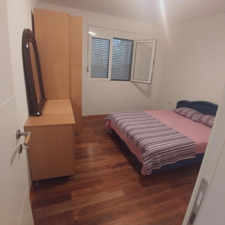 Apartman Any Bar - Apartment with Terrace - 12