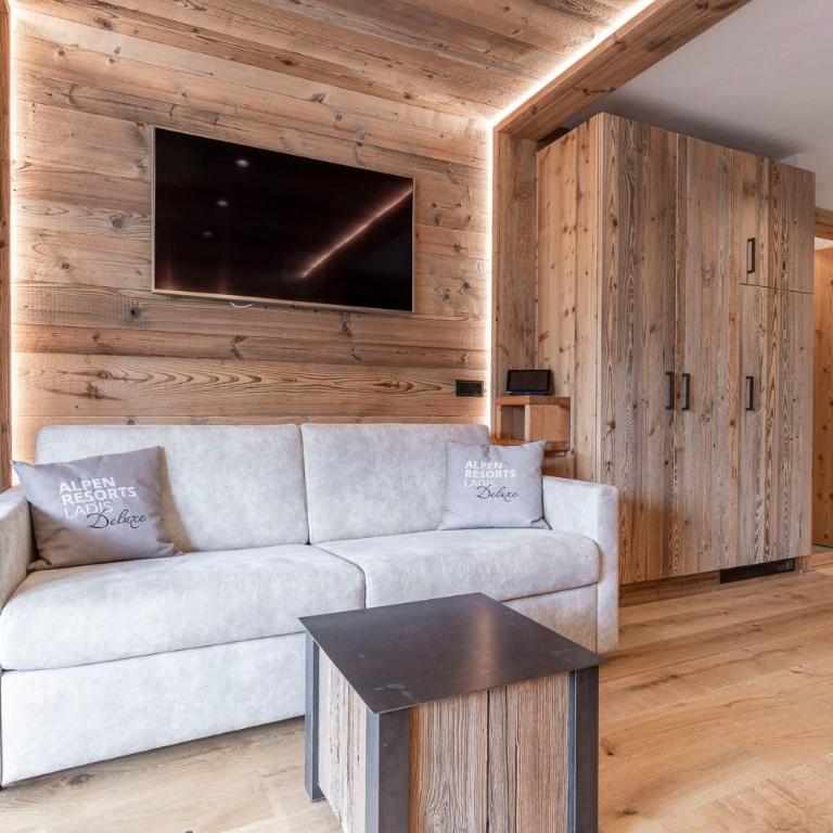 LAUDEGGHOF Ladis - Apartments with Castle Views - Appartement Deluxe - 9