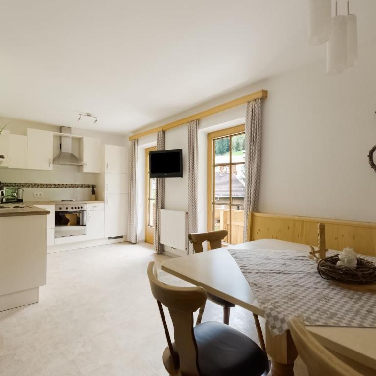 Lovely Apartment in Hainzenberg next to Forest - Apartment mit 4 Schlafzimmern - 25
