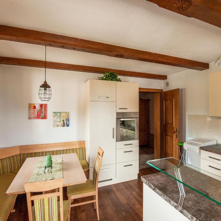Lovely Apartment in Hainzenberg next to Forest - Apartment mit 3 Schlafzimmern - 37