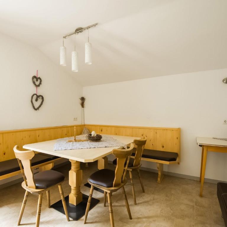 Lovely Apartment in Hainzenberg next to Forest - Apartment mit 4 Schlafzimmern - 22