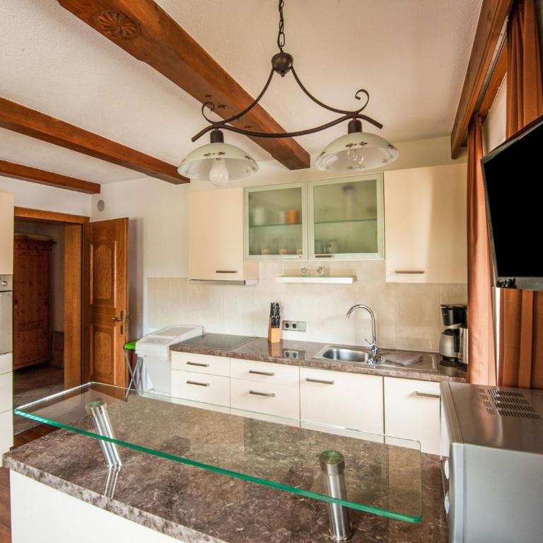 Lovely Apartment in Hainzenberg next to Forest - Apartment mit 3 Schlafzimmern - 36