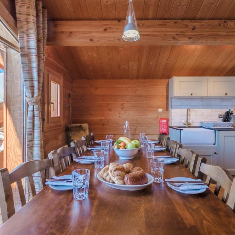 Cosy 4 bedroom chalet with hot tub (Chalet Velours) - Chalet - 9