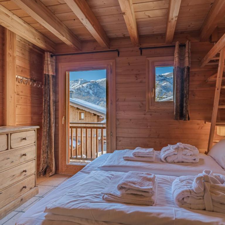 Cosy 4 bedroom chalet with hot tub (Chalet Velours) - Chalet - 19