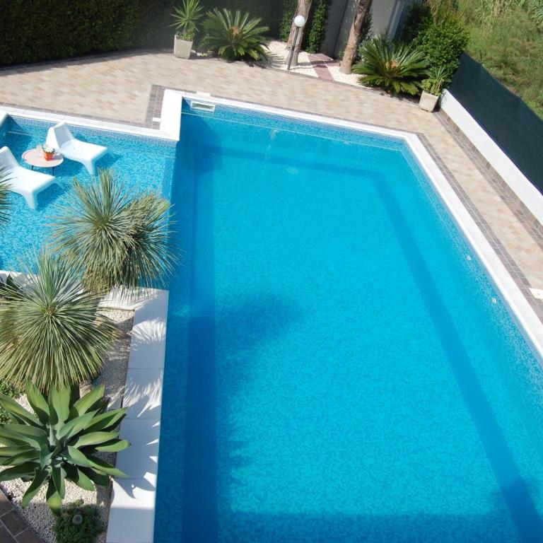 OMBRA E CAFFE' - Villa con Piscina Privata - 3
