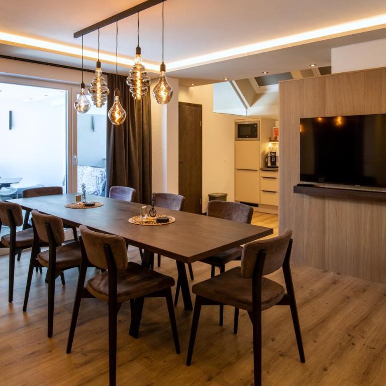 Place2be - Apartment mit 3 Schlafzimmern und Balkon - 1