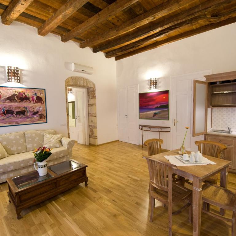 Castelletto Suites - Superior One-Bedroom Apartment with Balcony - 11