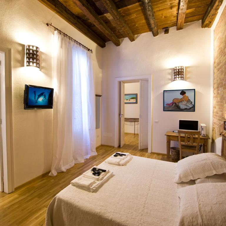 Castelletto Suites - Deluxe One-Bedroom Apartment - 5