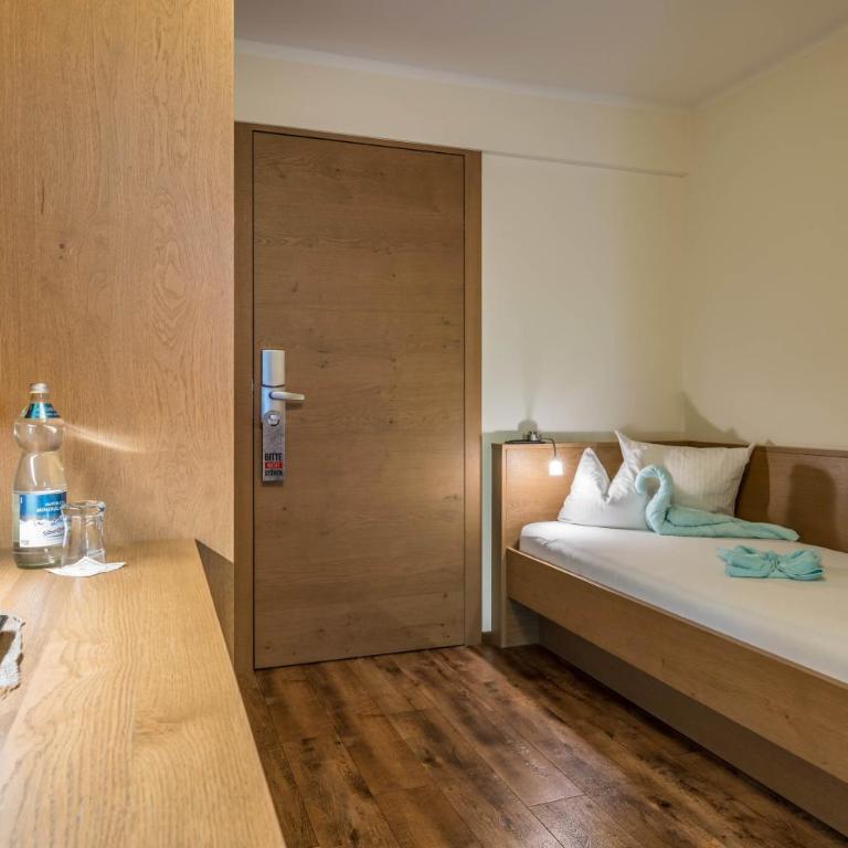 Aktivhotel Tuxerhof - Einzelzimmer mit Balkon - 1