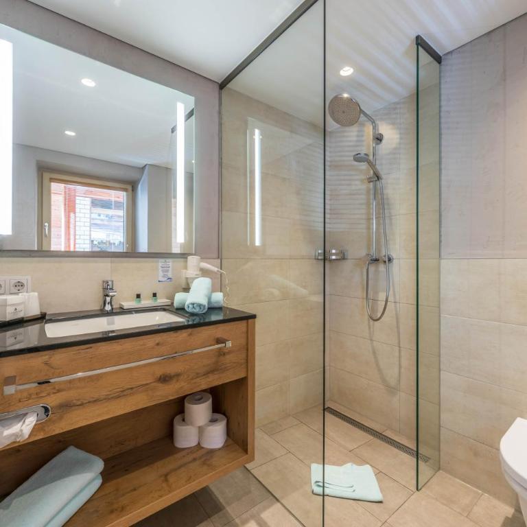 Aktivhotel Tuxerhof - Doppelzimmer mit Balkon - 5