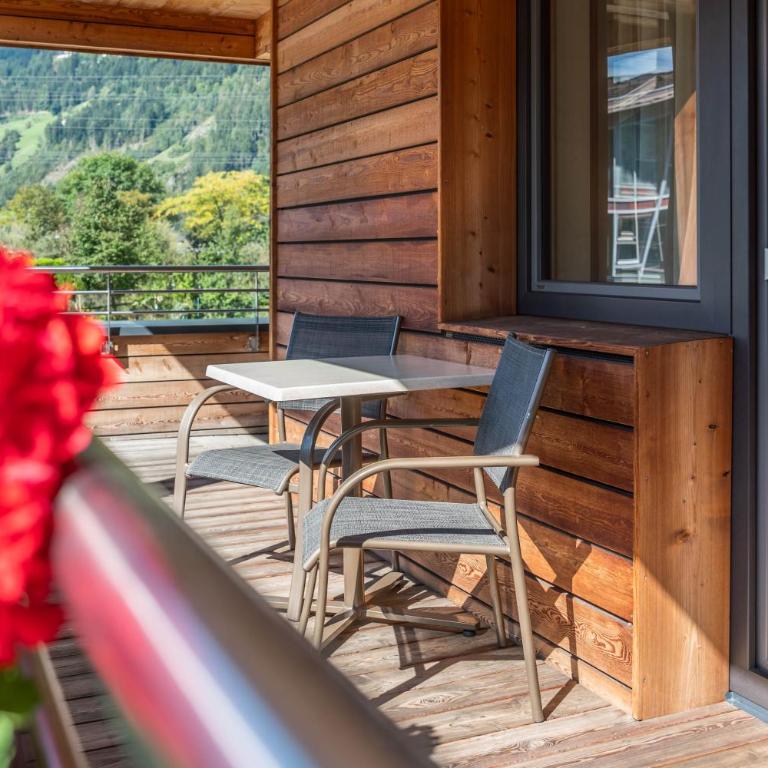 Aktivhotel Tuxerhof - Doppelzimmer mit Balkon - 2