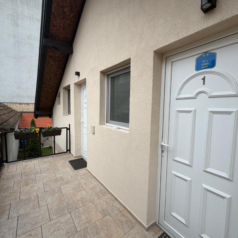 Sobe Tanja - Soba sa Bračnim Krevetom (Queen-size) - 1