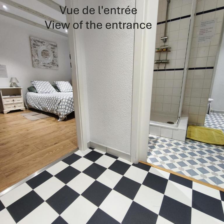 Chambre chez l'habitant - Centre historique - Salle d'eau et WC privés - Camera Matrimoniale con Bagno Privato Esterno - 4