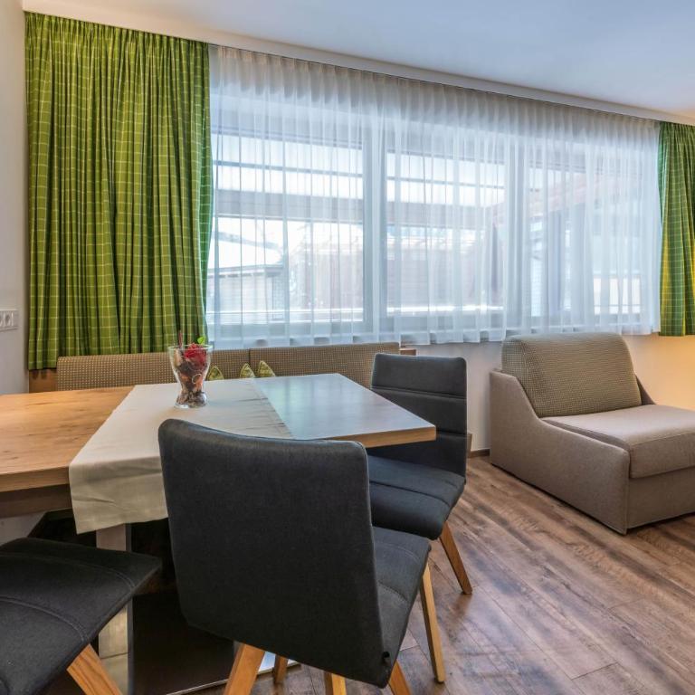 Aktivhotel Tuxerhof - Apartment mit Balkon (5 Erwachsene) - 7
