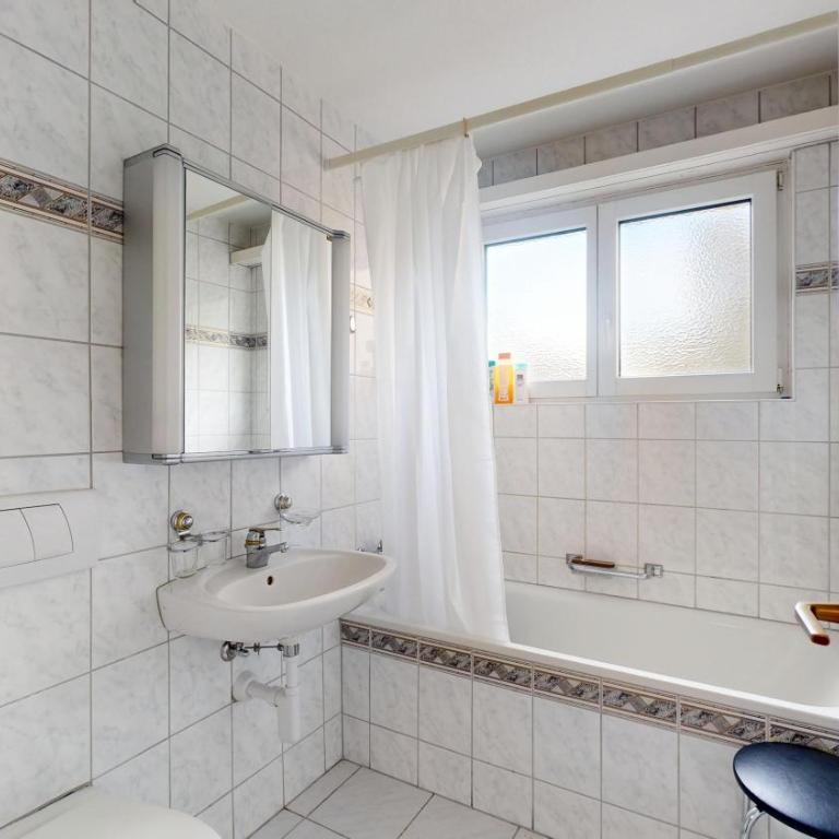 Großzügige 3 Schlafzimmer Wohnungen in Davos Bergblick zentral - Apartment mit 3 Schlafzimmern - 5