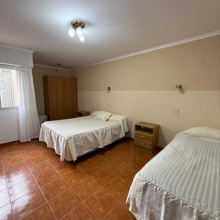 HOTEL Y RESTAURANTE CAñADON LEON - Habitación Triple - 3