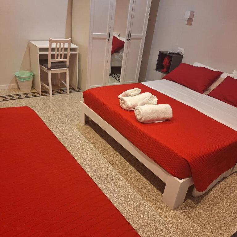 CASA VACANZA San LO' ZONA SAN LORENZO TERMINI ROMA - Two-Bedroom House - 1