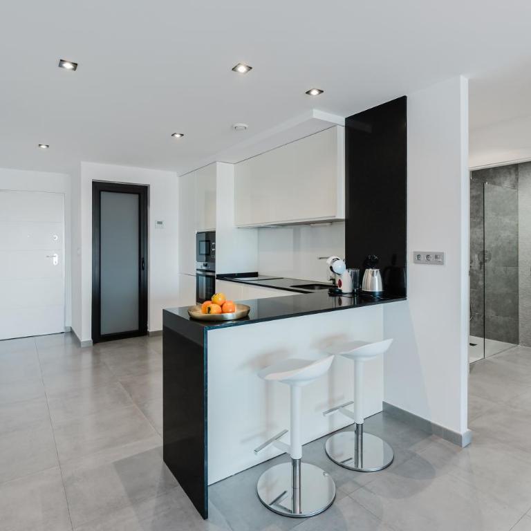 Modern Sea View Apartment - Apartment with Sea View - 3