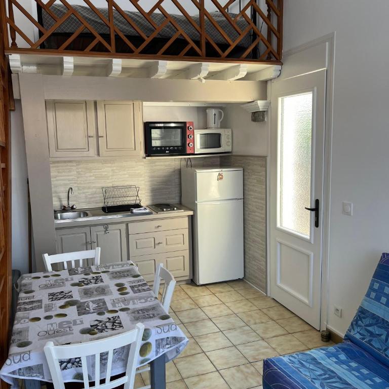 appartememt pres de la mer avec terrasse n1 - Maison 2 Chambres - 2