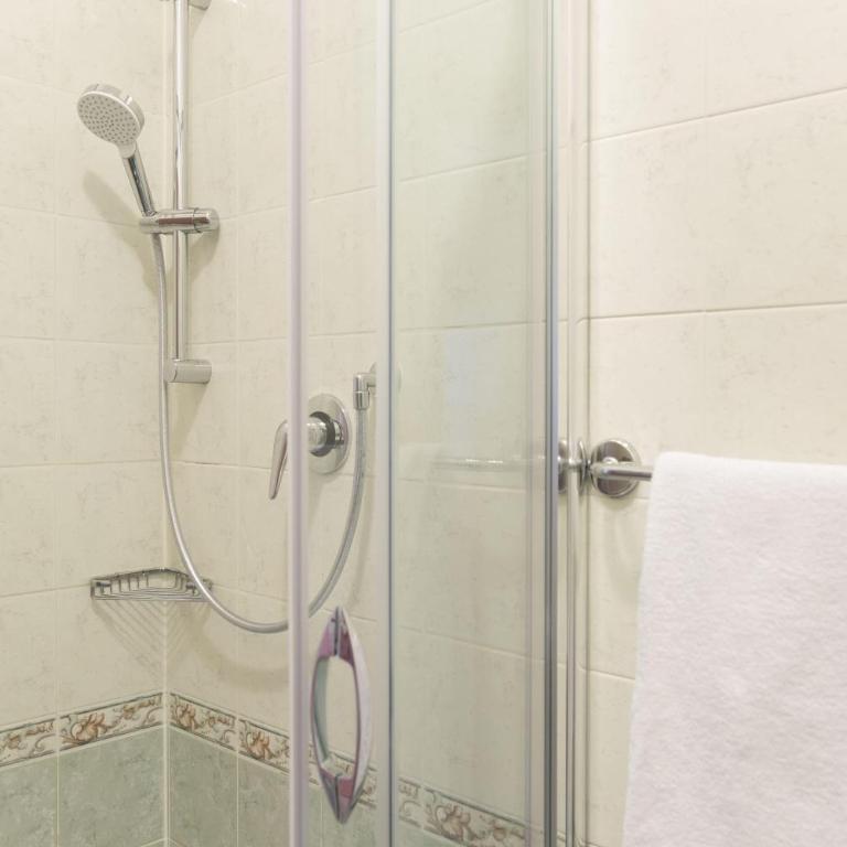 B&B Hotel Pescara - Camera Tripla - 8