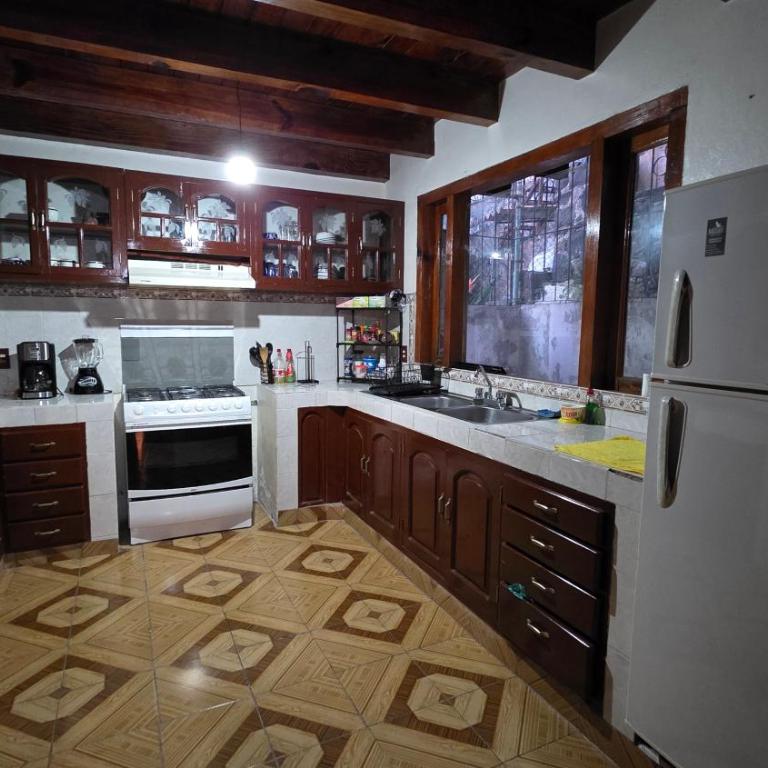 Casa Zaragoza - Three-Bedroom House - 6