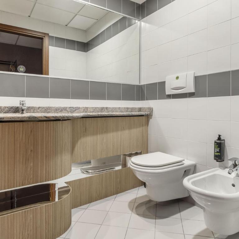 B&B HOTEL Cuneo Cristal - Camera Doppia con Letti Singoli - 4