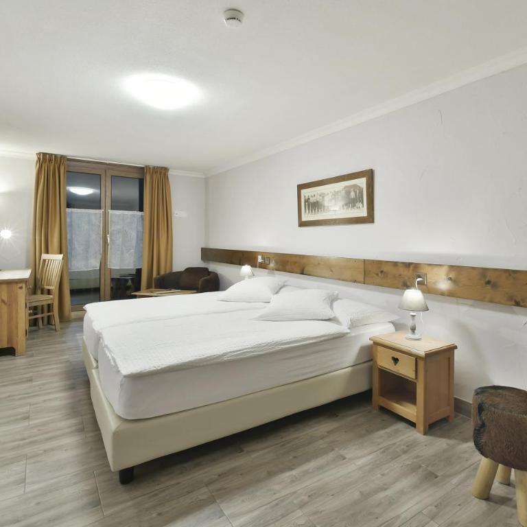 Hôtel Le Chamois - Superior Zweibettzimmer mit Balkon - 4
