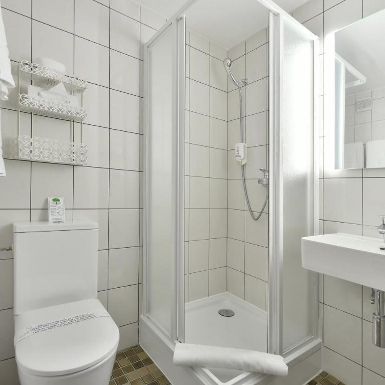Hôtel Le Chamois - Dreibettzimmer mit Balkon - 4