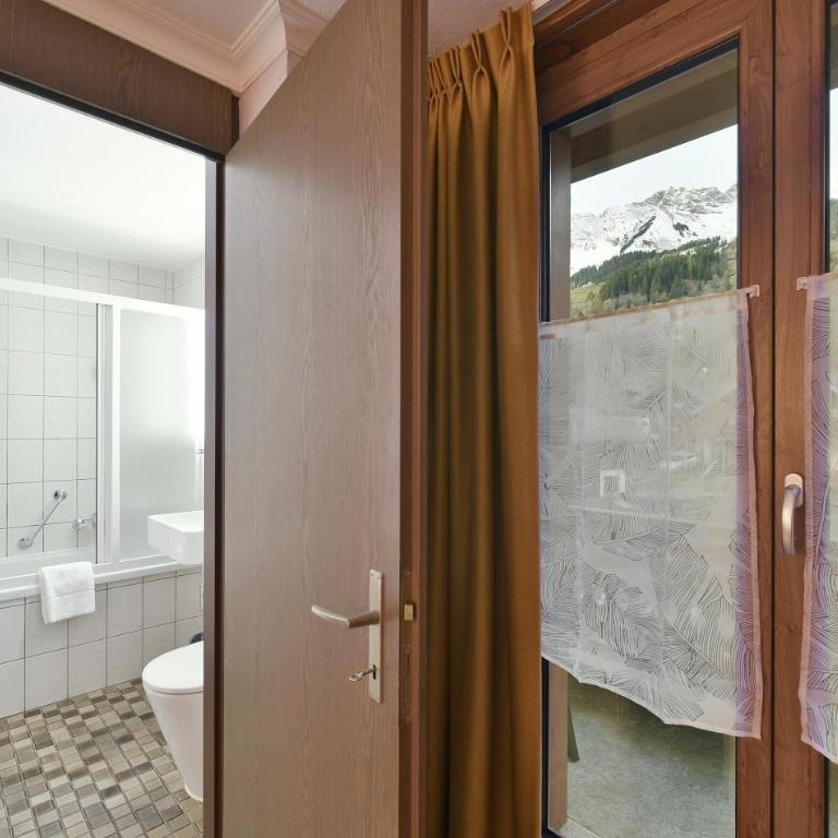 Hôtel Le Chamois - Dreibettzimmer mit Balkon - 5