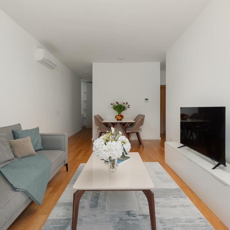 Apartment Boka with Sea View - Two-Bedroom Apartment with Balcony and Sea View - 7