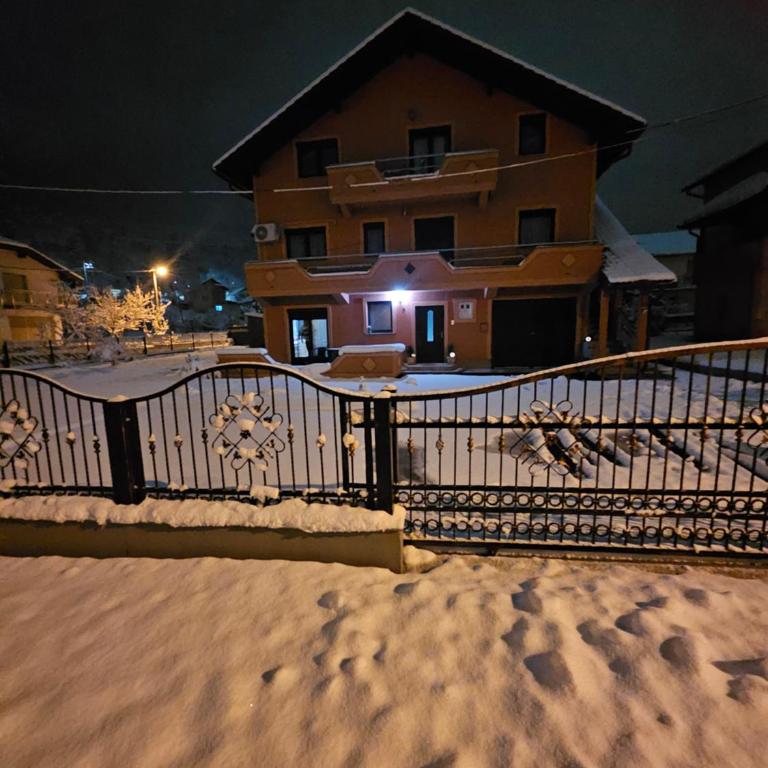 Apartman Una Paradies - Apartman sa 3 Spavaće Sobe - 3