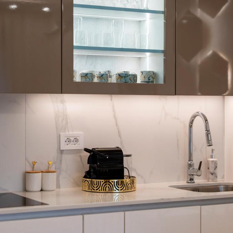 Queen Lidija - Two-Bedroom Apartment - 17