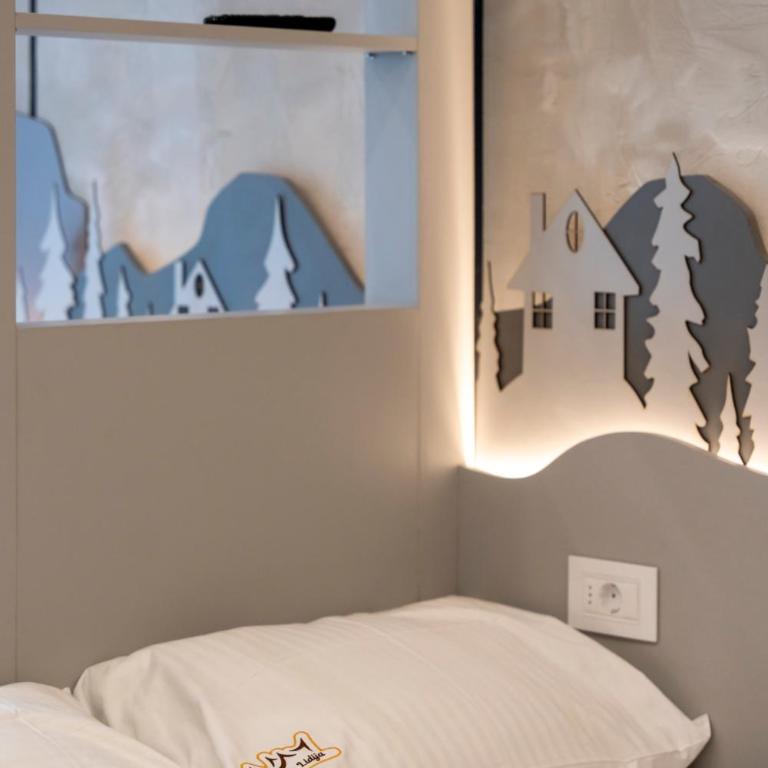 Queen Lidija - Two-Bedroom Apartment - 40